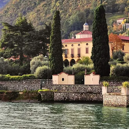 Riva - With Parking Apartment Tavernola Bergamasca